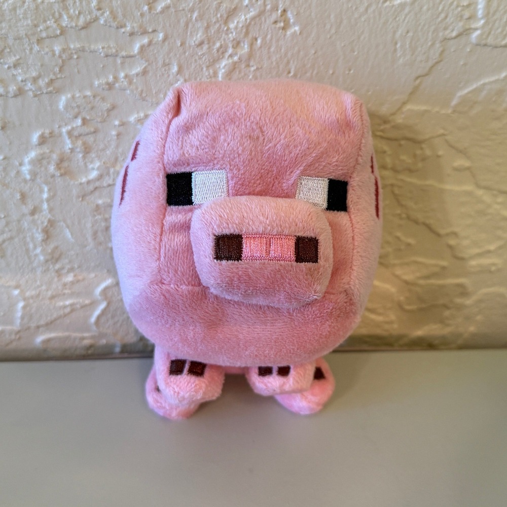 Mojang Minecraft Pig Plush Kids Small Pink Pixelated‎ Stuffed Animal Toy